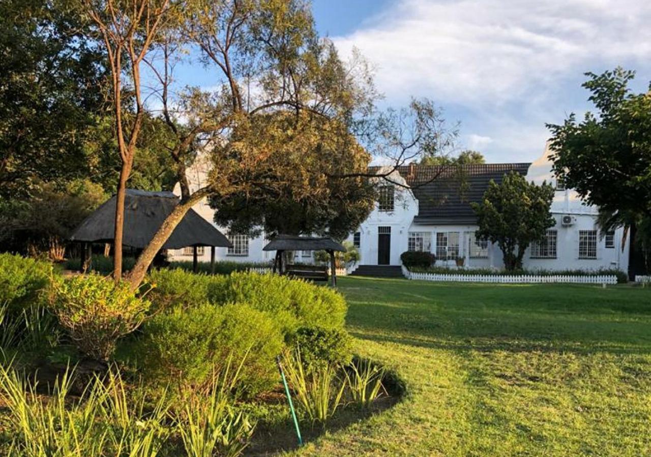 Weeping Willow Midrand Kültér fotó